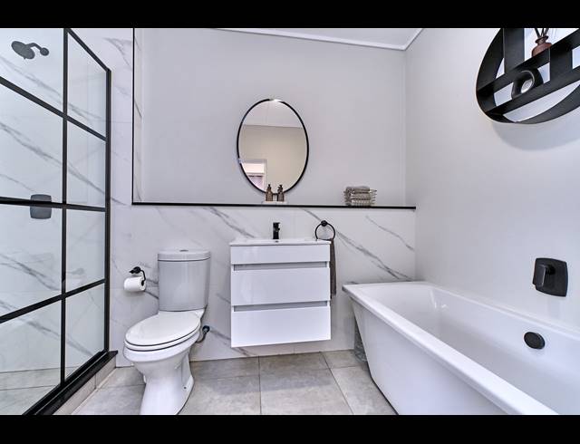 3 BEDROOM APARTMENT FOR SALE IN WATERFALL
